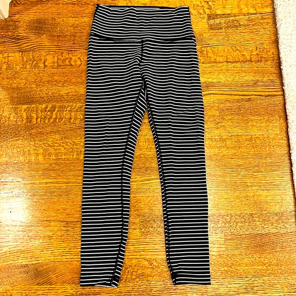 Wunder Under leggings 25” - Picture 1 of 4